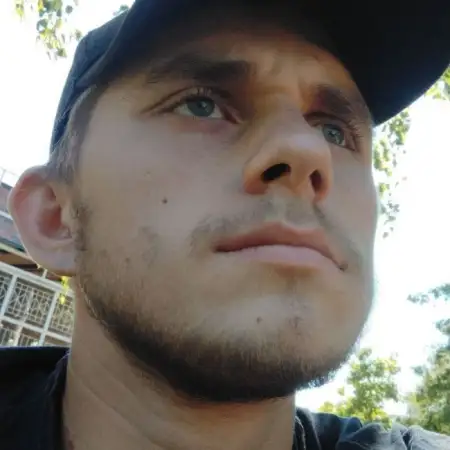 Yan, 22Ukraine 