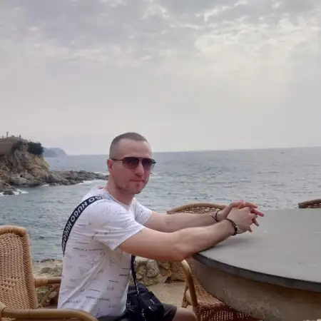 Vasyl, 44UK 