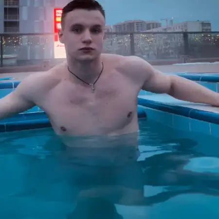 Aleksandr, 27Ukraine 