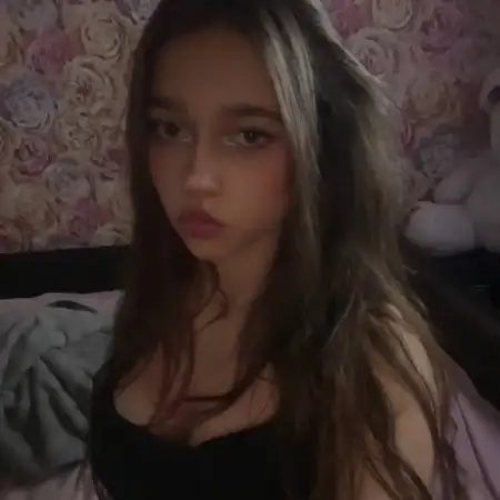 Polina, 20USA 