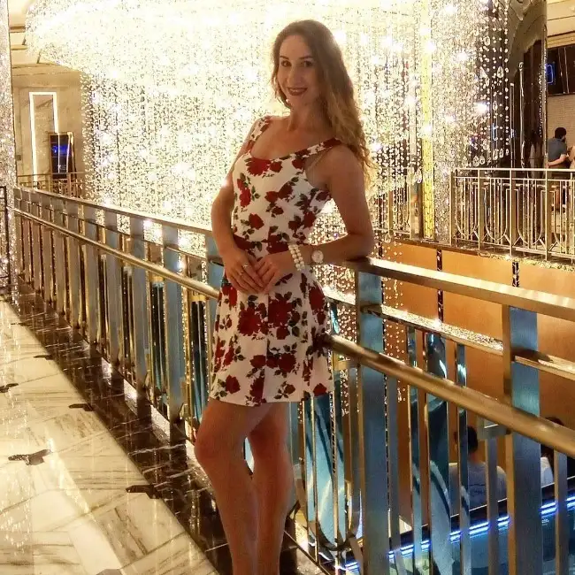 Elena, 34Ukraine 