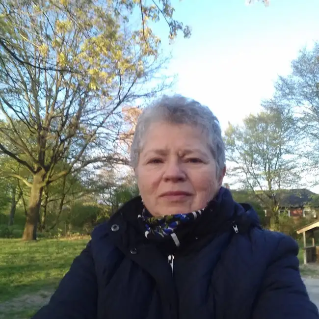 Olga, 73, Ukraine - WUAMBA
