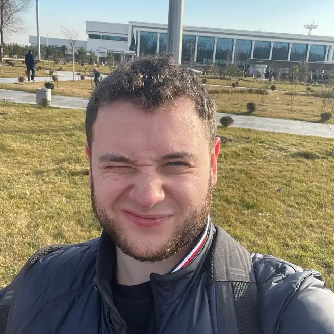 Viktor, 33Ukraine 