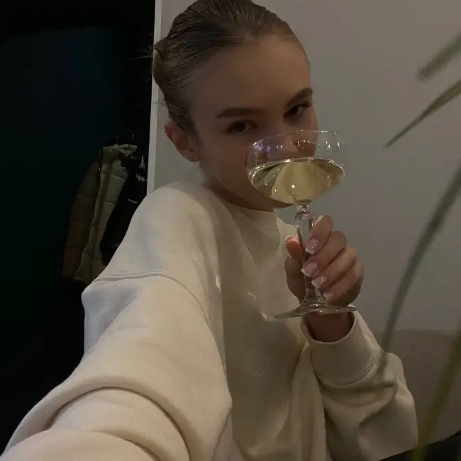 Yara, 23, Ukraine - WUAMBA